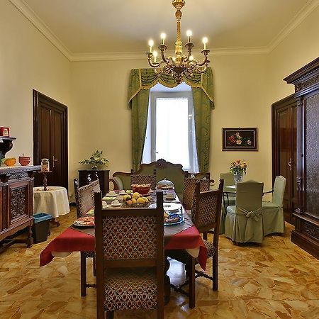 Alibrandi Palace Civitavecchia Buitenkant foto
