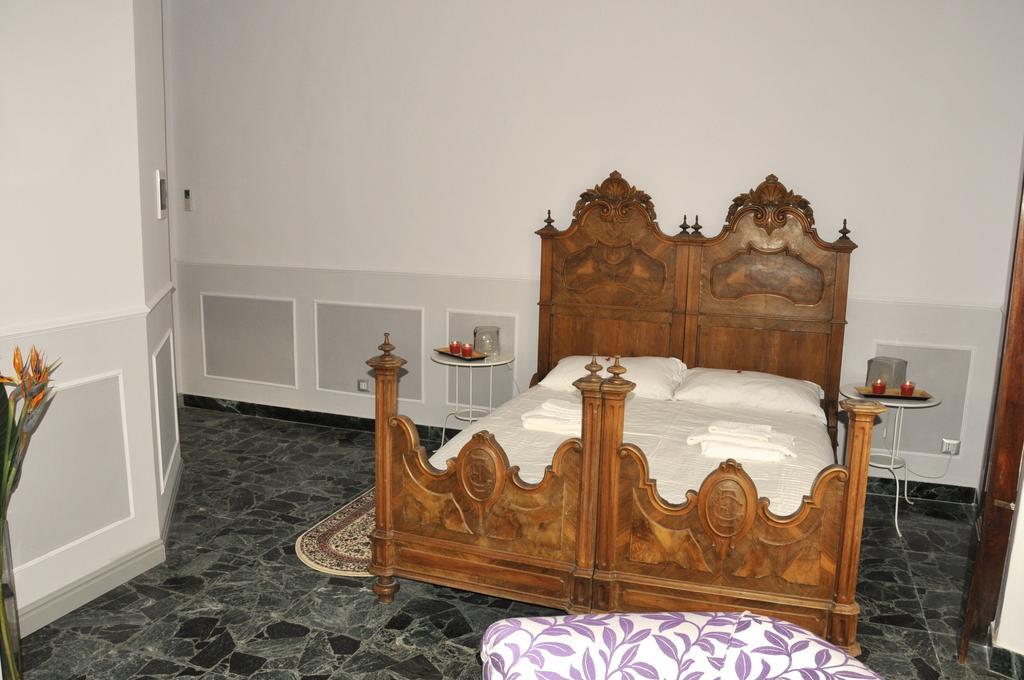 Alibrandi Palace Civitavecchia Kamer foto