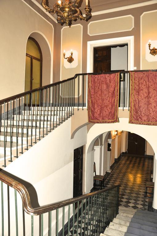 Alibrandi Palace Civitavecchia Buitenkant foto