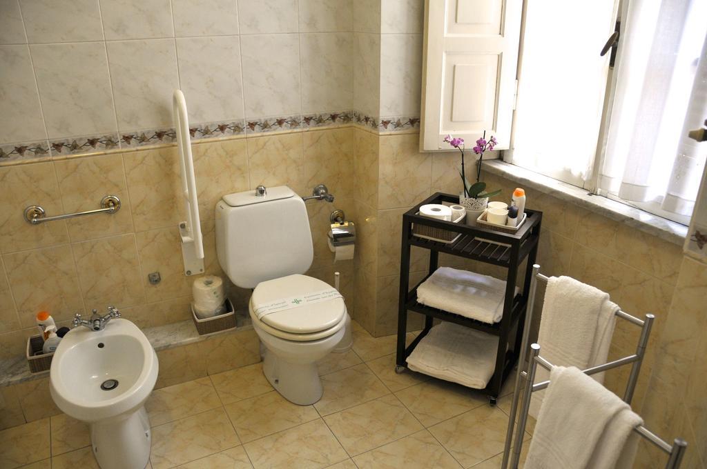 Alibrandi Palace Civitavecchia Kamer foto