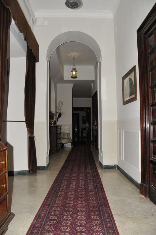 Alibrandi Palace Civitavecchia Buitenkant foto