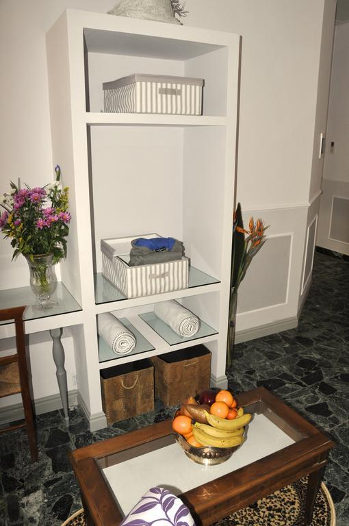 Alibrandi Palace Civitavecchia Kamer foto