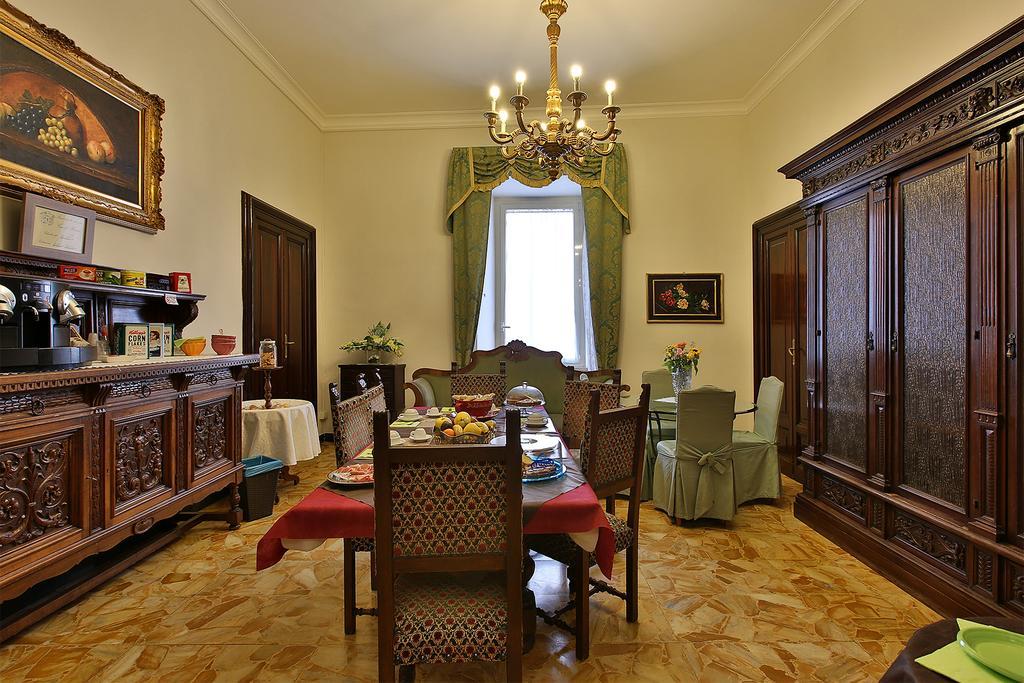 Alibrandi Palace Civitavecchia Buitenkant foto